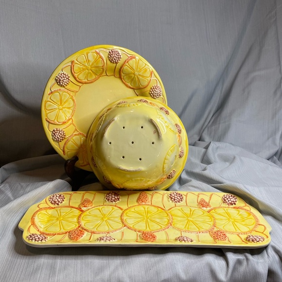 Three piece serving platter with strainer. - Picture 2 of 10